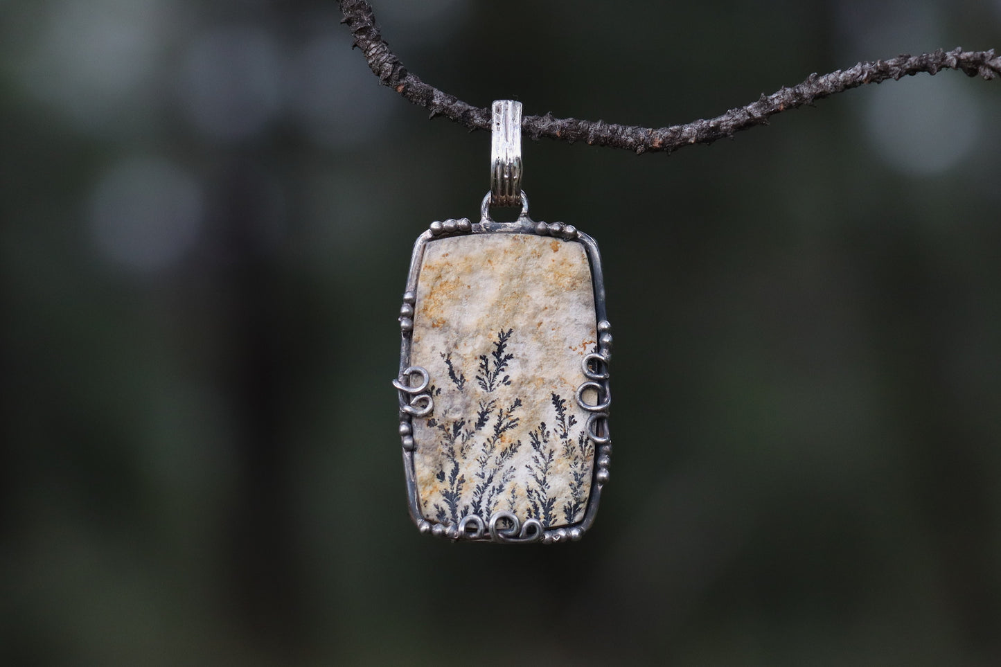Leaf Jasper Pendant in 925 Sterling Silver. Venus-Saturn crystal for Grounding and structure.
