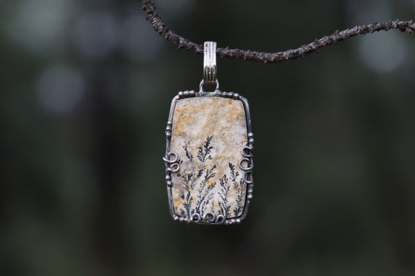 Leaf Jasper Pendant in 925 Sterling Silver. Venus-Saturn crystal for Grounding and structure.