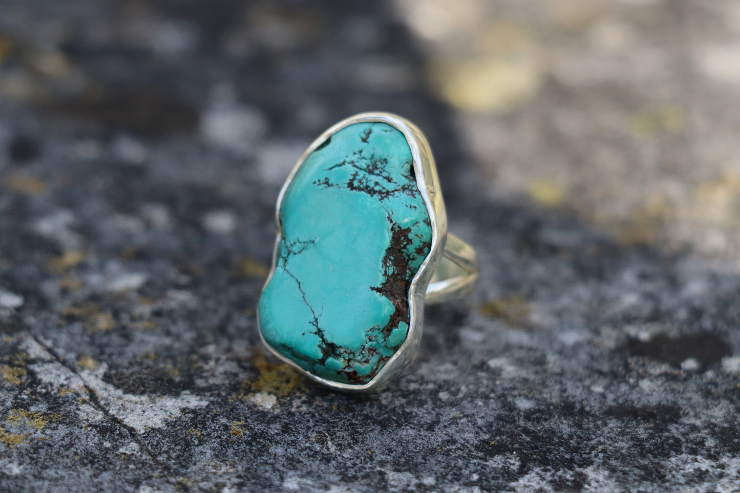 Raw Turquoise Ring in 925 Sterling Silver. Venus Jupiter crystal for Inner Truth and Heart Communication.