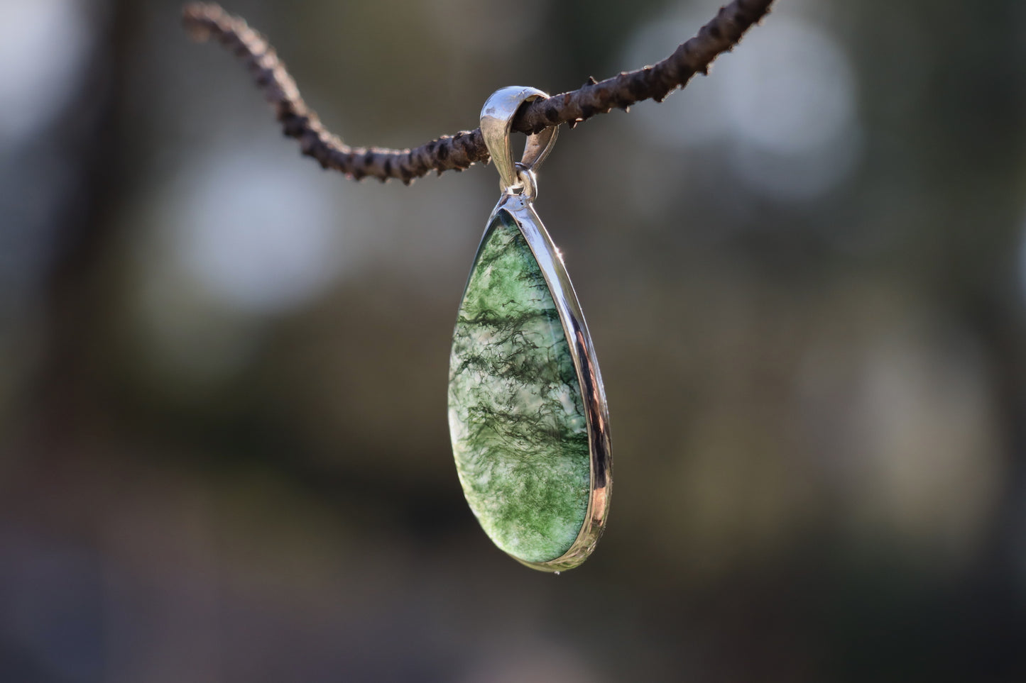 Earthy jewelry featuring Natural Moss Agate. Nourishment and emotional balance stone.